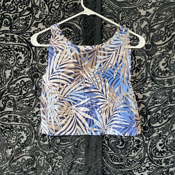 Set - Picture 2 of 7